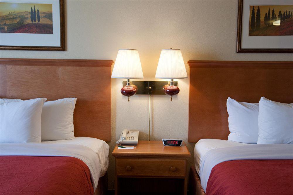 Country Inn & Suites By Radisson, Davenport, Ia Номер фото