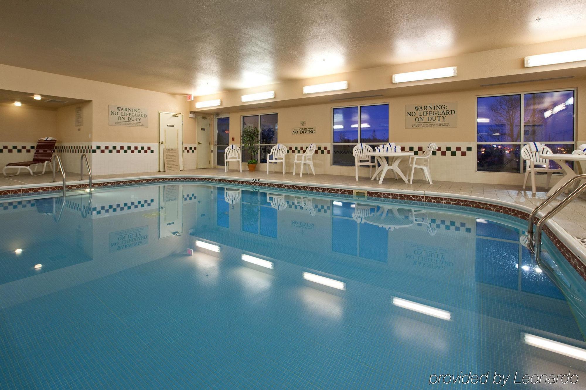 Country Inn & Suites By Radisson, Davenport, Ia Зручності фото